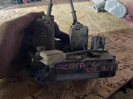 Opel vectra C sol arka kapı kilidi