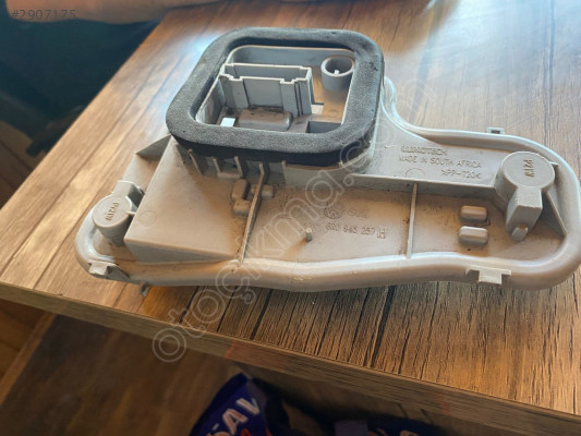 VW POLO YOLCU SOL ARKA AMPUL TUTUCU TAŞIYICI 2015 - 2018