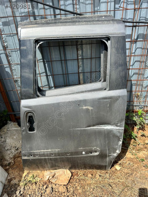 FİAT DOBLO SOL ARKA SÜRGÜLÜ KAPI ÇIKMA ORJİNAL PARÇAA