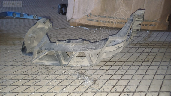 2006-2009 Peugeot 207 sağ arka tampon bağlantı braketi
