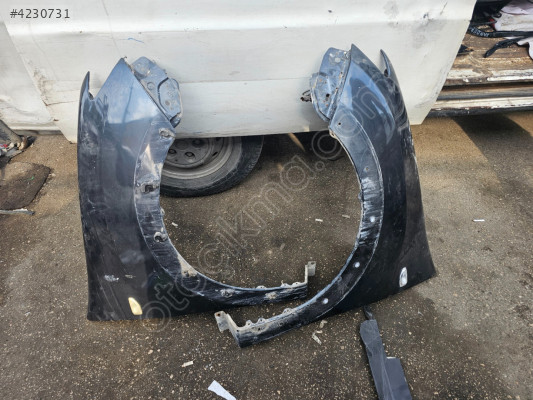 DACİA SANDERO SOL ÖN ÇAMURLUK