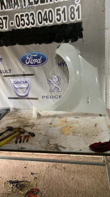 Fiat Fiorino sol ön çamurluk orijinal 50 TL