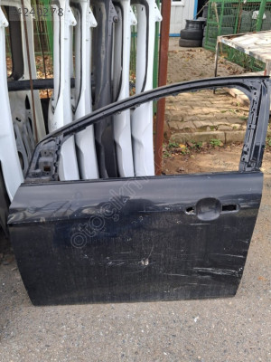 Focus 3 ön sağ kapı 2013 2018