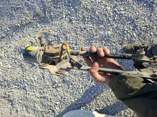 HYUNDAİ GETZ CAM SİLECEK MOTORU