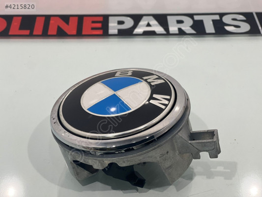 51247227733 BMW F06 F12 F13 AMBLEMLİ BAGAJ KİLİDİ