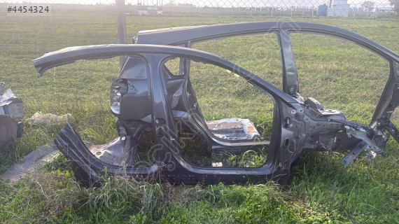 2021 FORD FOCUS ÇIKMA ORJİNAL SAĞ YAN DUVAR