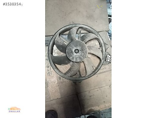Renault Megane 3 Fan Motoru - Mertler Oto Yedek Parça