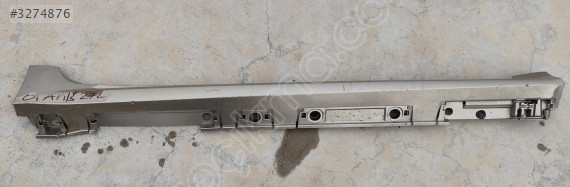 TOYOTA COROLLA E210 SAĞ MARŞPİYEL KAPLAMA ÇIKMA PARÇA