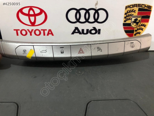 Orjinal Fiat Egea Dörtlü Flaşör Düğmesi