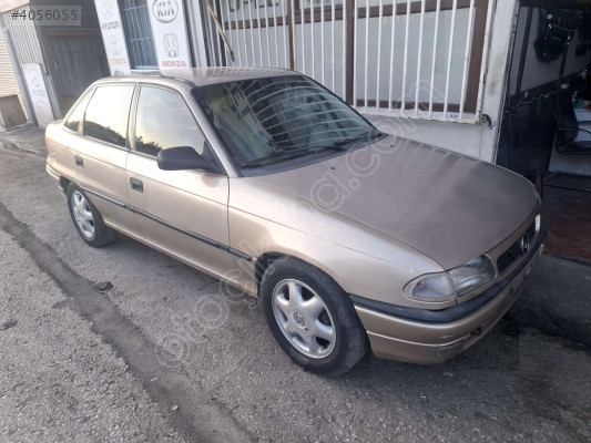 ÖZMEN OPEL ASTRA F ÇIKMA SAĞ ÖN KAPI