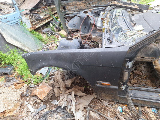 BMW E36 318i sol ön çamurluk