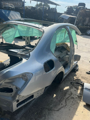 MERCEDES W205 SAĞ ARKA ÇAMURLUK OTO FEDAİ