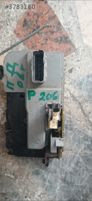 Peugeot 206 sağ  kapı kilidi Orjinal sökme