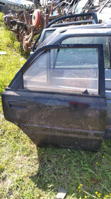 Mazda 323 sağ arka kapı çıkma