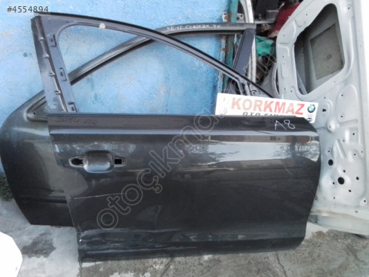 AUDI A8 SAĞ ÖN KAPI