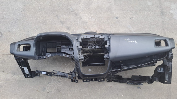 fiat doblo 3 2013 çıkma orjinal boş göğüs/torpido (son fiyat)