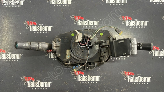 RENAULT MEGANE 2 SİNYAL SİLECEK KOLU 8200216446 0904