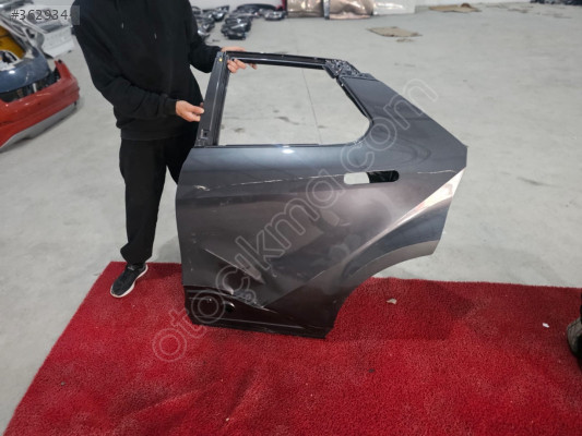 2019/2024 TOYOTA C-HR GRİ SAĞ SOL ARKA KAPI ORJINAL