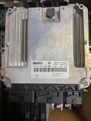 RENAULT  CLIO MOTOR BEYNİ 0281019890 237102213R EDC17C42
