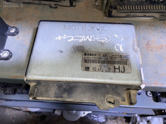 OPEL OMEGA B MOTOR BEYNİ ÇIKMA 90492383 CANCAN OPEL