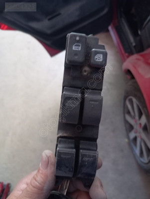 Toyota corolla lift Back cam düğmesi