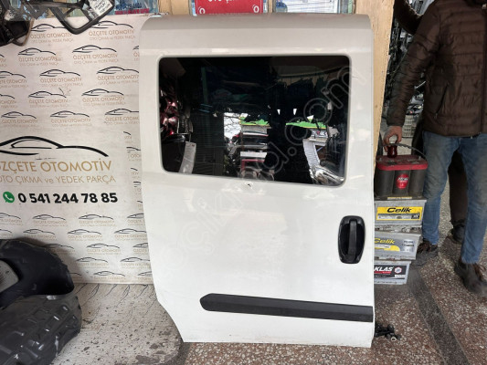 FİAT DOBLO SAĞ SÜRGÜLÜ KAPI CAMI 2010-2024 MODEL