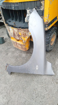 MAZDA 3 SOL ÖN ÇAMURLUK ÇIKMA