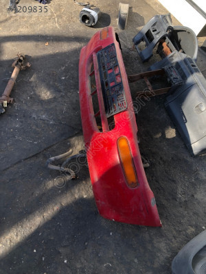 MAZDA 121 ÖN TAMPON