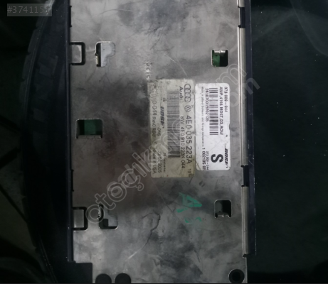 AUDİ A8 ORJİNAL AMFİ 4E0035223A