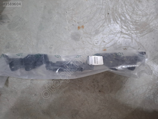 Megan 2 arka tampon orta braket 8200146040