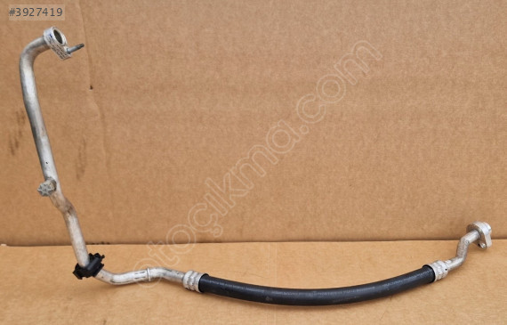 A3 PASSAT SUPERB LEON 13-24 KLİMA BORUSU 5Q0816743D
