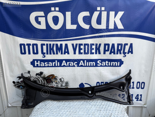 520992140E Fiat Egea Sedan Ön Cam Izgarası ORJİNAL