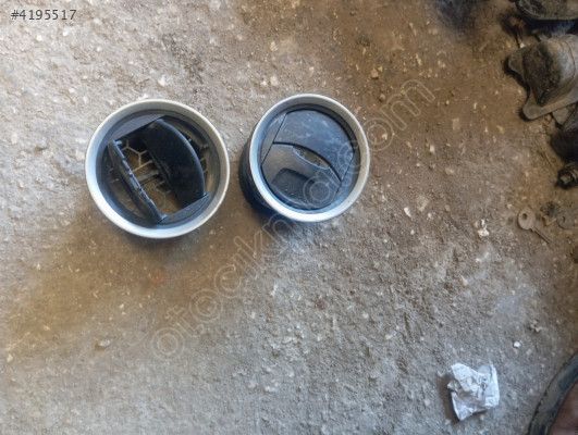 Ford Fiesta havalandırma ızgarası W11305