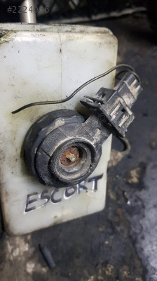 Ford Escort fren hidrolik depo kapağı çıkma