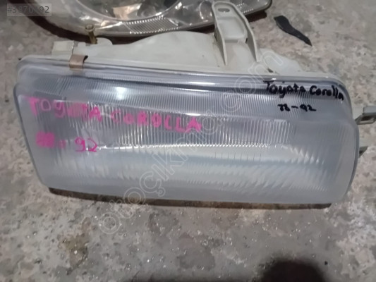 TOYOTA CORALLA SAĞ FAR