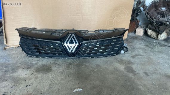 Clio 5-V Ön Panjur Üst Plastiği (Bakaliti) 2020- - Renault Mais