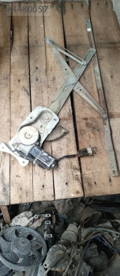 Kia Pregio sol ön cam krikosu