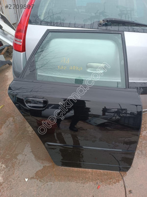 AUDİ A4 SAĞ ARKA KAPI