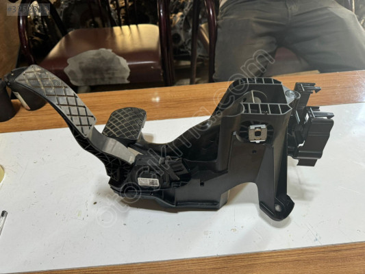 2018 AUDİ A3 1.6 OTOMATİK PEDAL TAKIMI  ORJ ÇIKMA
