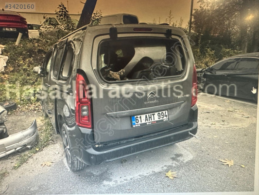 Citreon berlingo arka bagaj kapağı