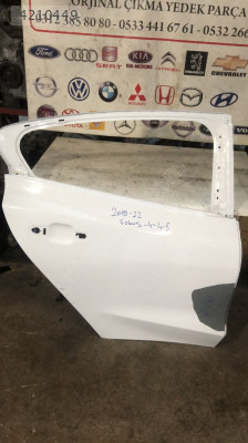2019-2022 FORD FOCUS SAĞ ARKA KAPI