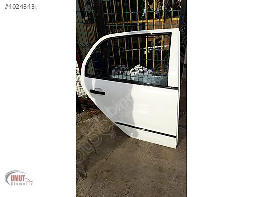 SKODA FABIA SAG ARKA KAPI