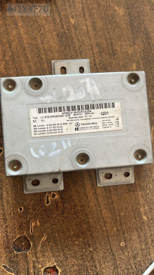 MERCEDES W204 A2049000300 MULTİMEDYA KONTROL MODÜLÜ OTO FEDAİ