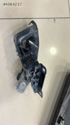 MERCEDES GLA H247 GLB W247 SOL KAPUT MENTEŞESİ 2478806901