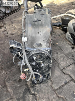 5R3131877D yenı Caddy adblue tankı orjınal hatasız