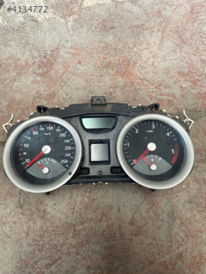 RENAULT MEGANE 2 KM SAATİ