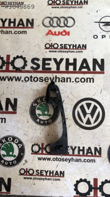 5C7867256C vw Jetta 2014 sağ ön kapı iç çekme kolu kaplaması