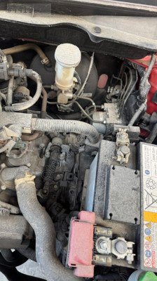 ÇIKMA SUZUKİ SWİFT SOL ÖN CAM KRİKOSU K-913