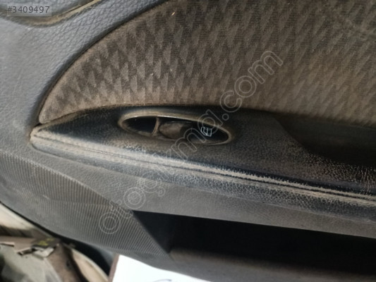 MERCEDES W211 SAĞ ARKA CAM DÜĞMESİ