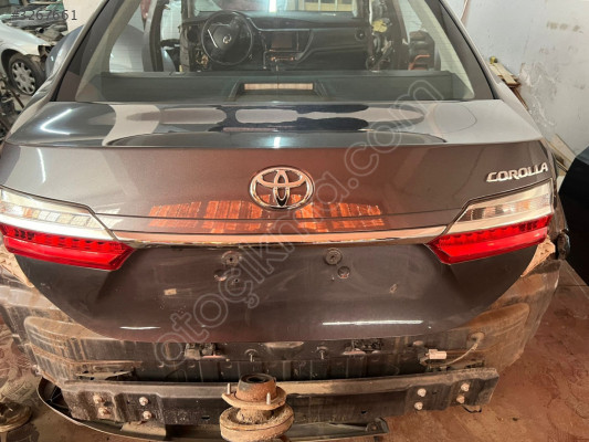 TOYOTA COROLLA Bagaj Kapak Parçası - MERT OTO Çıkma Parçalar